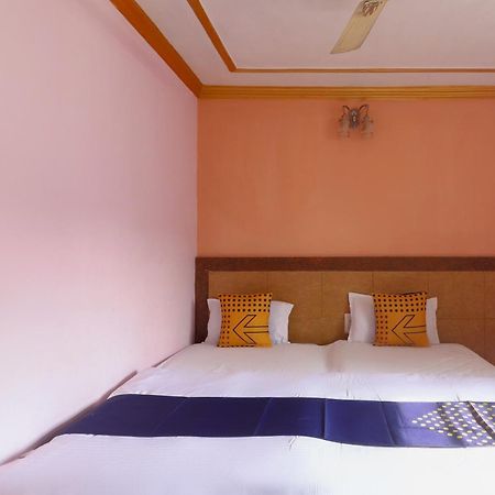 Spot On 75963 Hotel Prince Bodh Gaya Esterno foto