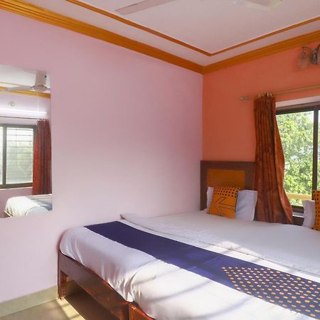 Spot On 75963 Hotel Prince Bodh Gaya Esterno foto