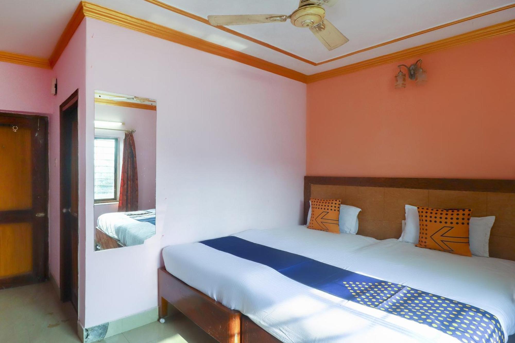 Spot On 75963 Hotel Prince Bodh Gaya Esterno foto