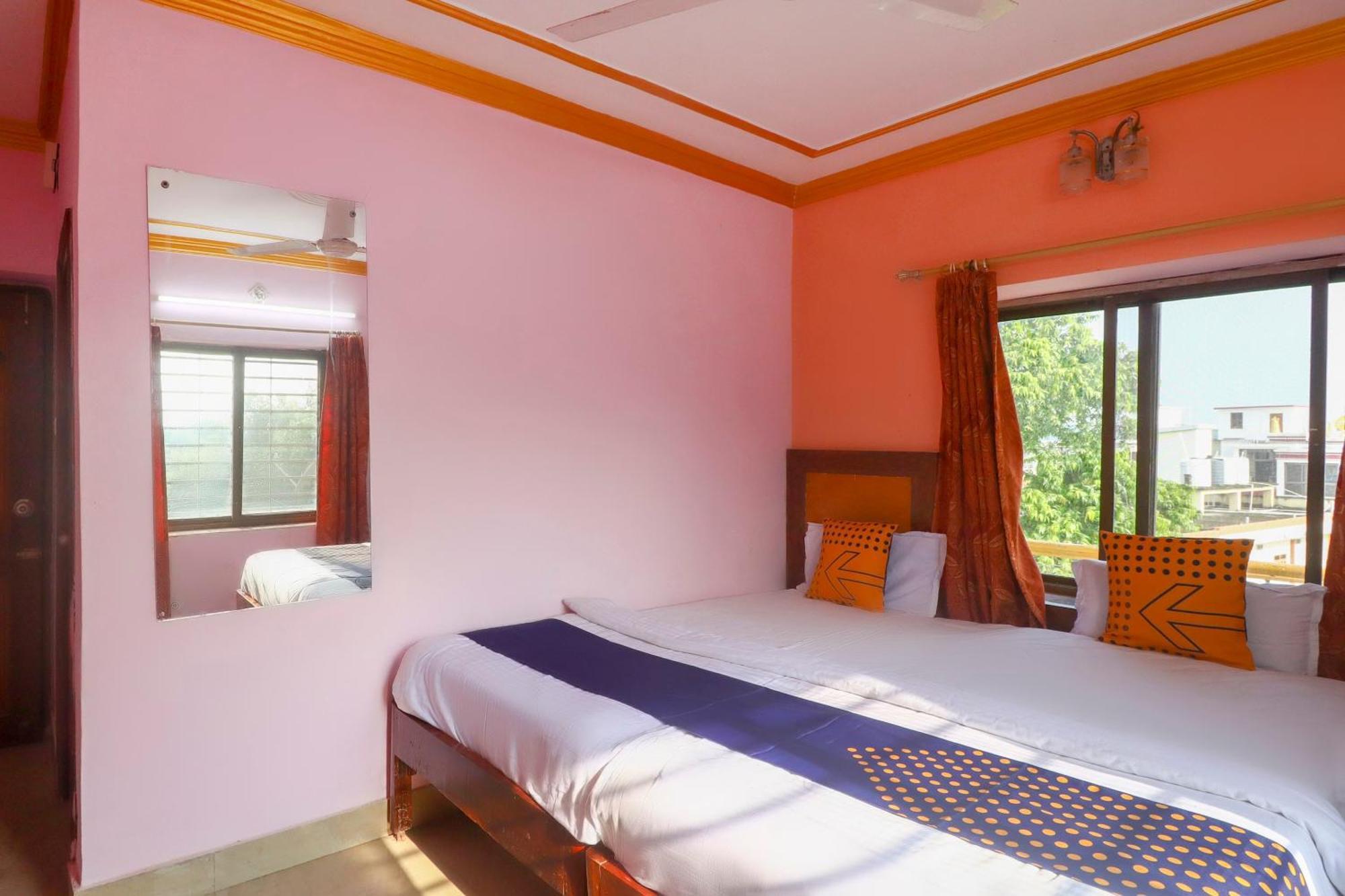 Spot On 75963 Hotel Prince Bodh Gaya Esterno foto