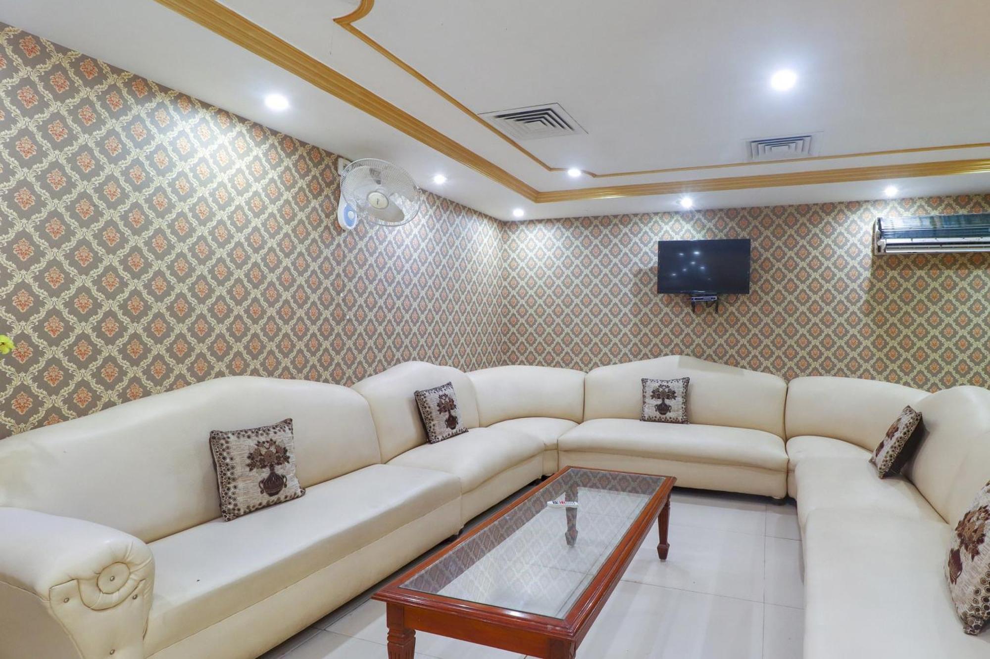 Spot On 75963 Hotel Prince Bodh Gaya Esterno foto
